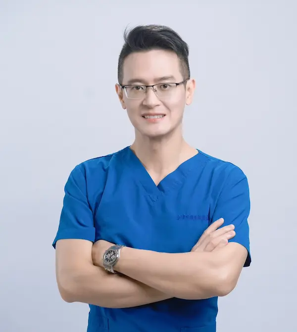 朱志凱院長 推薦開眼頭,台北眼袋,微笑唇手術,縮鼻頭